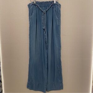 Knox Rose wide leg chambray pants with pockets. Size: large